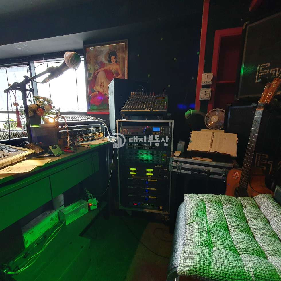 경기 시흥시 정왕동 정왕동 중심상업지 먹자로데오거리내 3층 라이브카페 임대매물 월세 매물번호 10757 사진 12