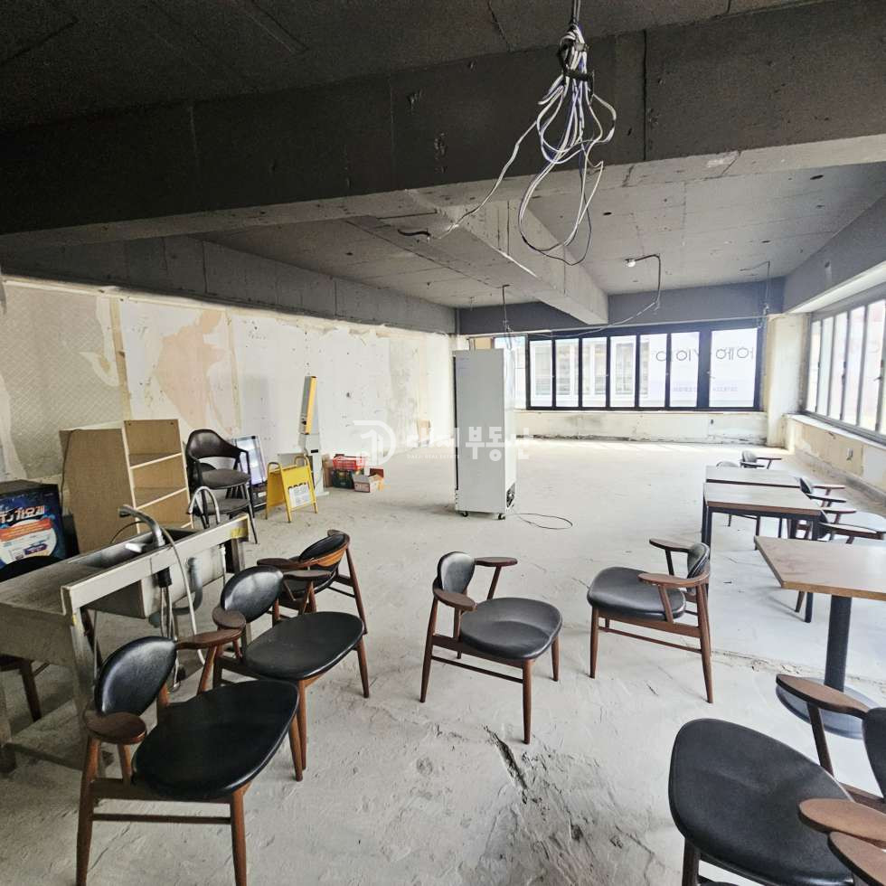 경기 시흥시 정왕동 정왕동 먹자로데오 2층 공실임대 매물 월세 매물번호 10417 사진 3